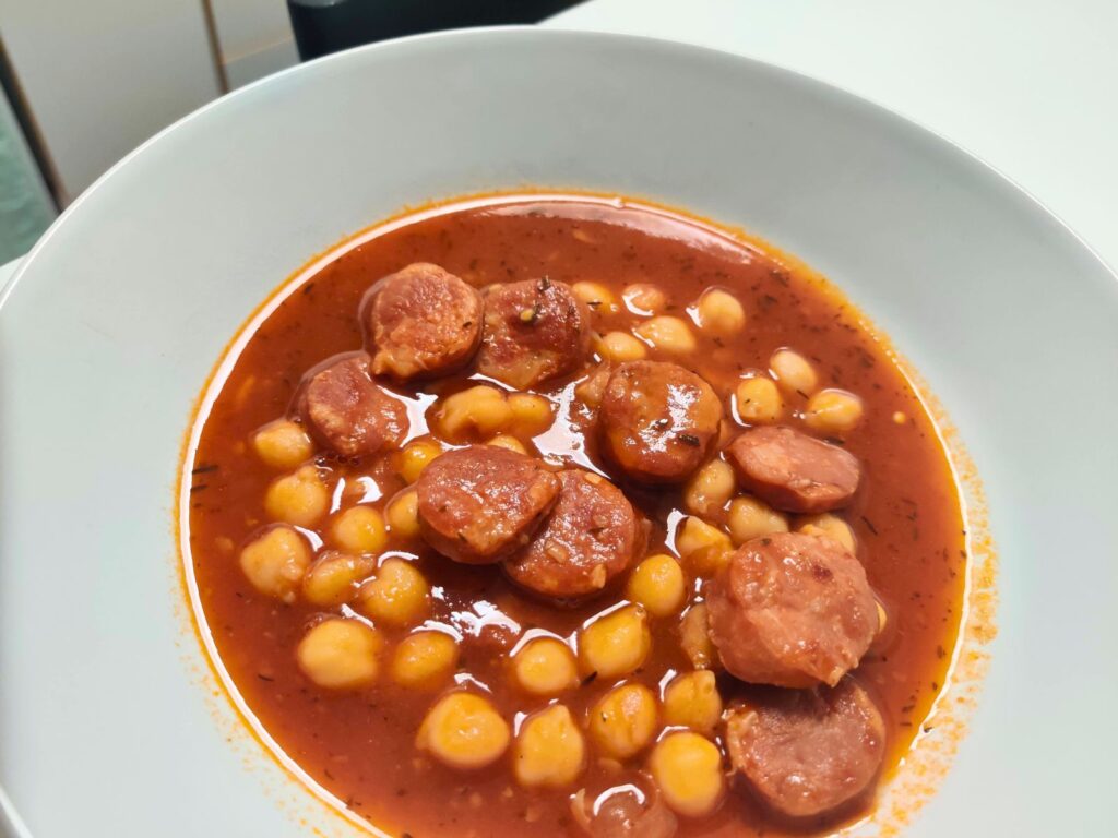 spanish garbanzo and chorizo soup